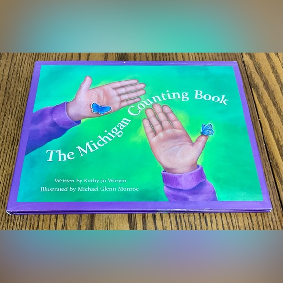 4 books: Leo Lightning Bug+CD, Z is for Zebra, Little Pea&Michigan Counting Book - Picture 12 of 16